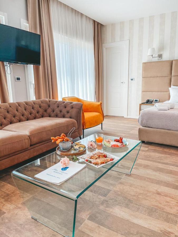 Blue Marine Hotel Shkallnur Екстер'єр фото